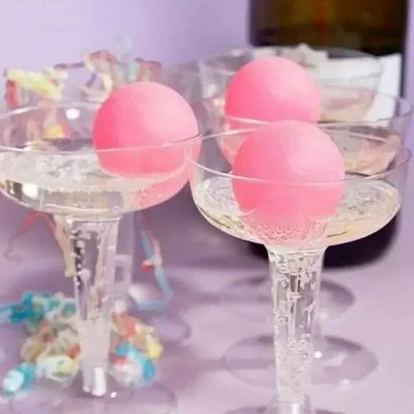 Talking Tables Prosecco Pong adult drinking game -NIB! - Picture 4 of 7